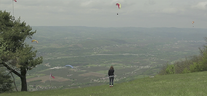 Sous les lignes prudence -parapente